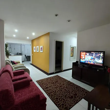 Apto Copacabana, 3 Quartos, 1 Quadra Da Praia, Posto 5